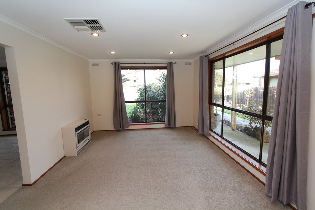 3 Peter Court SEBASTOPOL 16