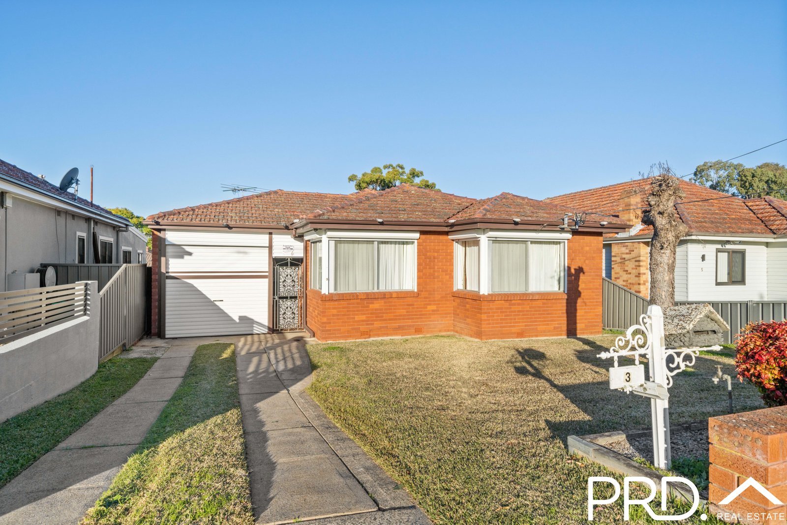 3 Picnic Point Road PANANIA 5