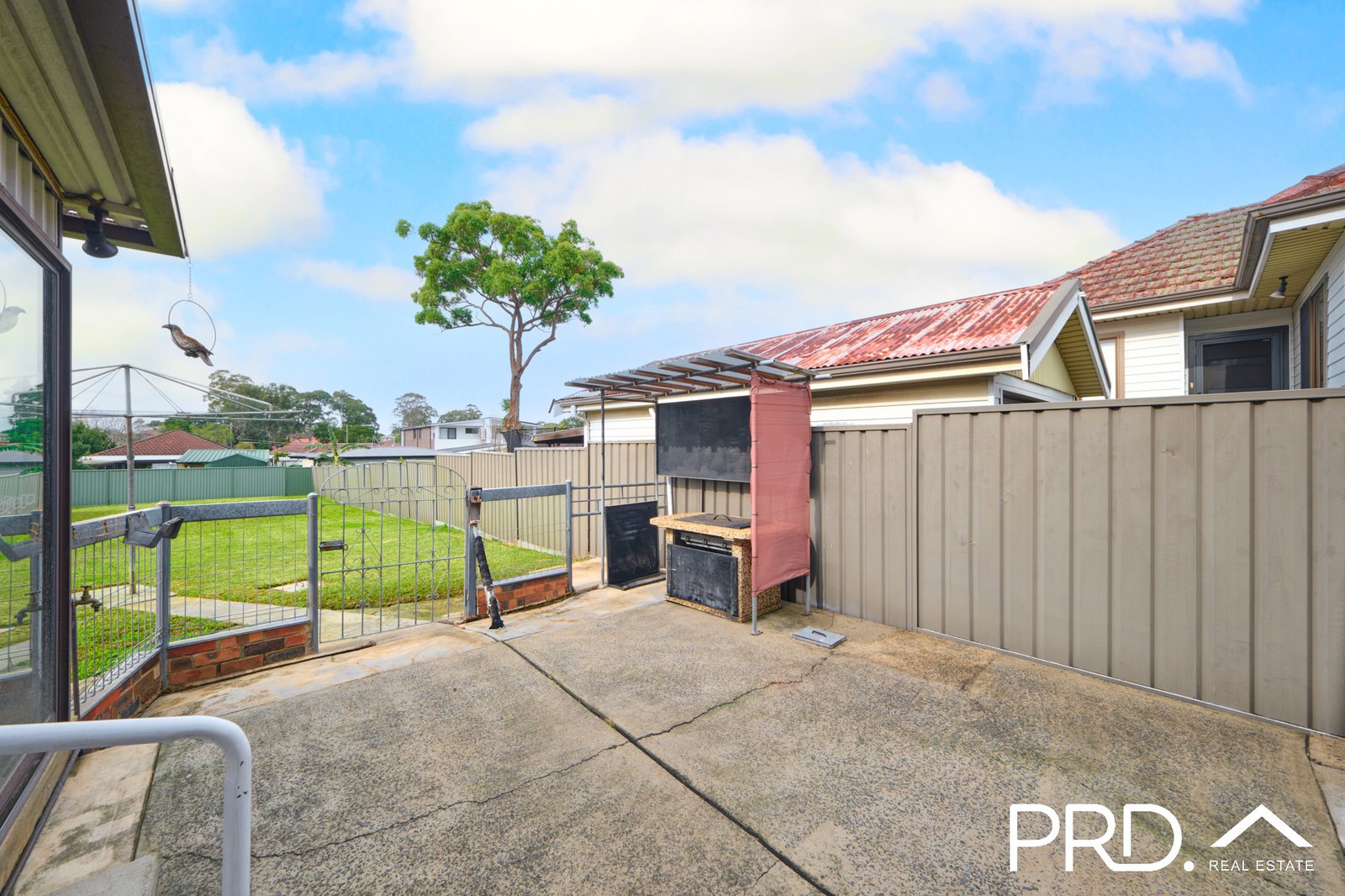 3 Picnic Point Road PANANIA 8