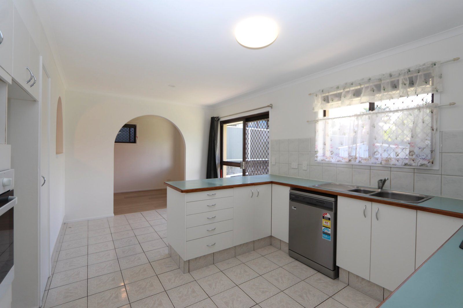 3 Pinaroo Crescent ASHMORE 6