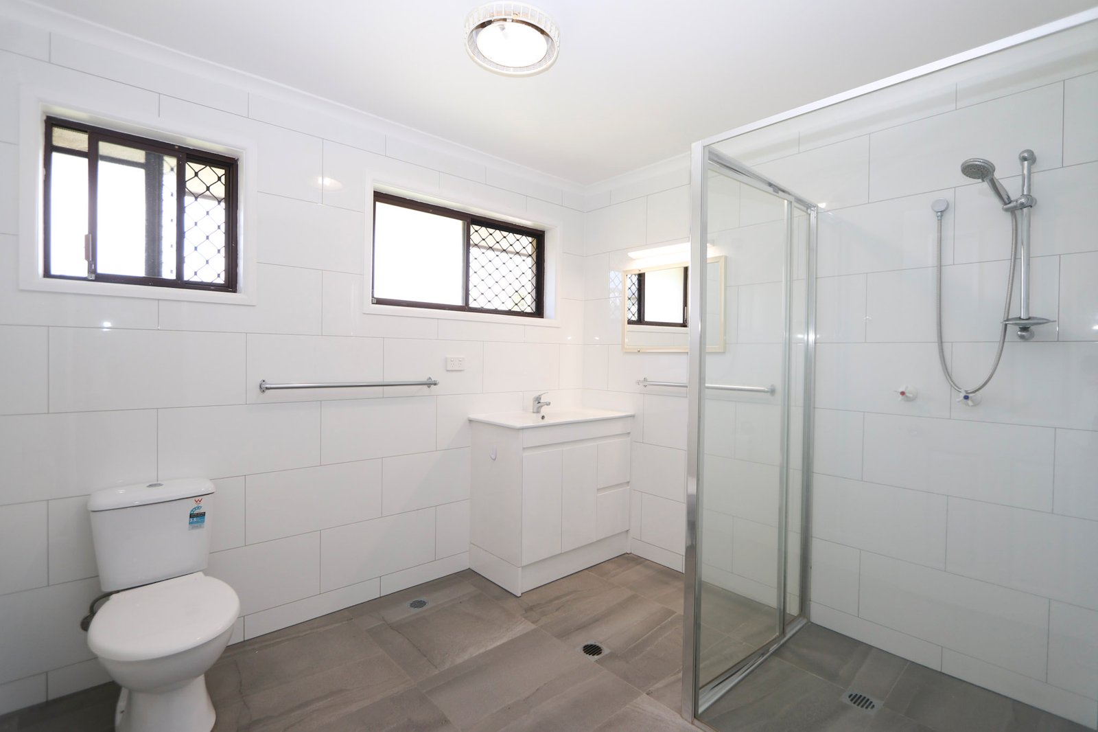 3 Pinaroo Crescent ASHMORE 9