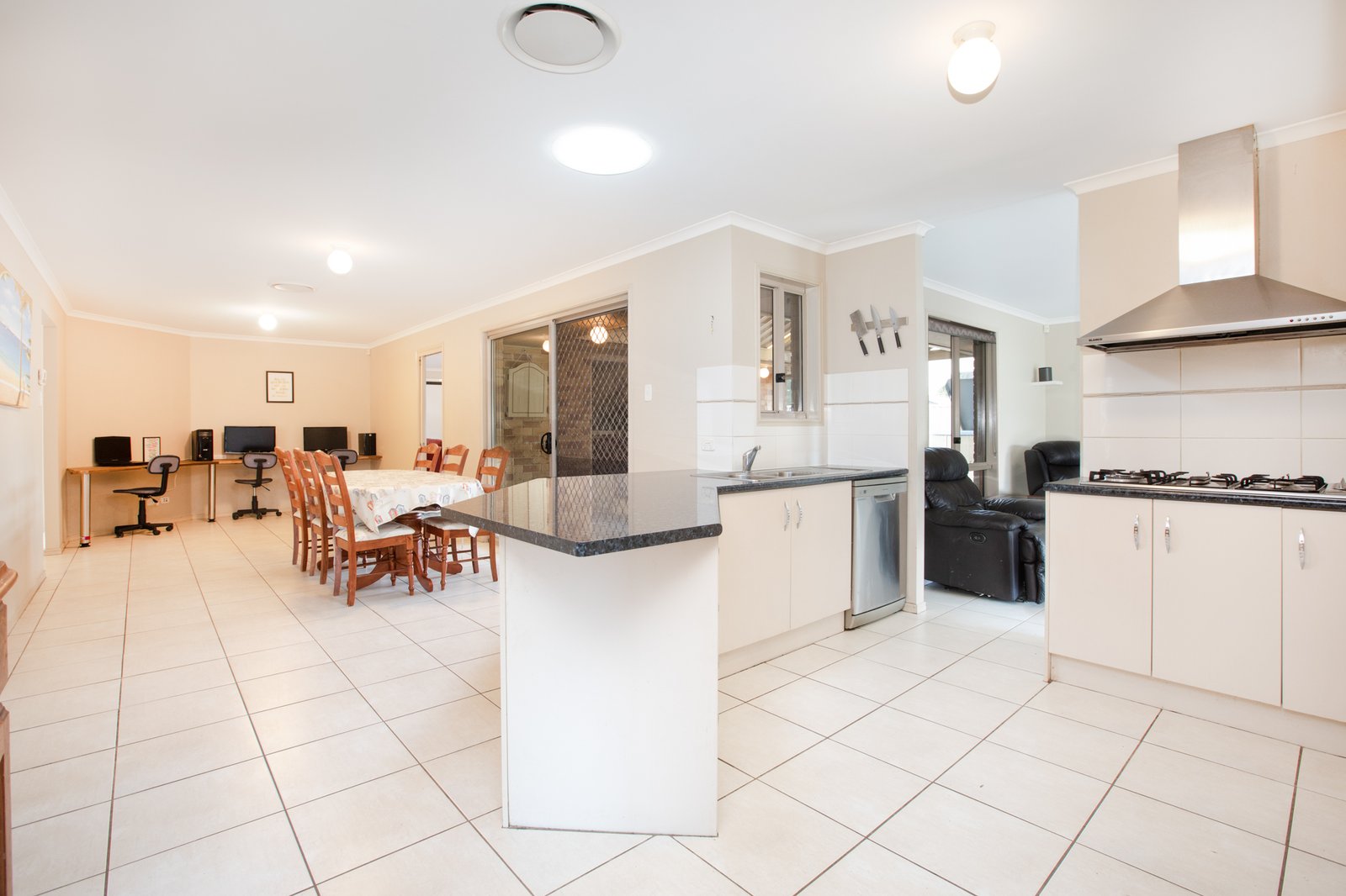 3 Pinetree Place ASHTONFIELD 2
