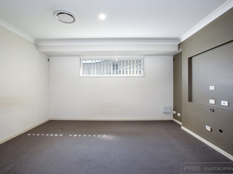 3 Pomax Close EAST MAITLAND 6