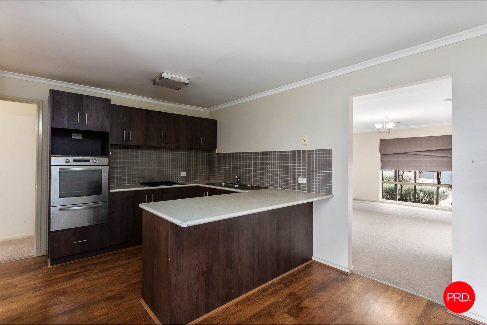 3 Poorinda Crescent KANGAROO FLAT 2