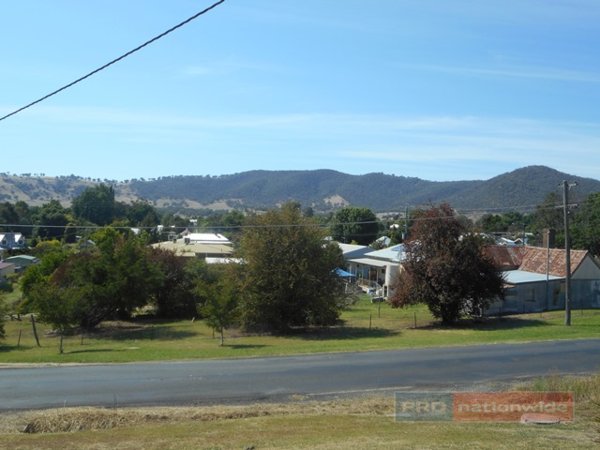 3 Quartz Street ADELONG 9