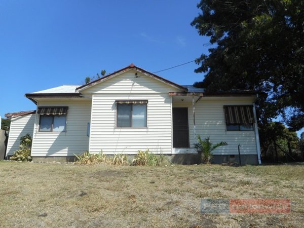 3 Quartz Street ADELONG 14