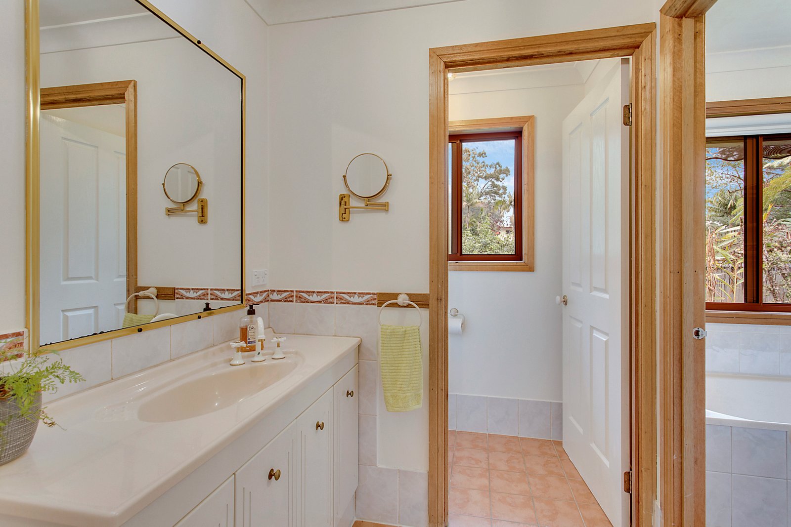 3 Railway Street JOHNS RIVER 10