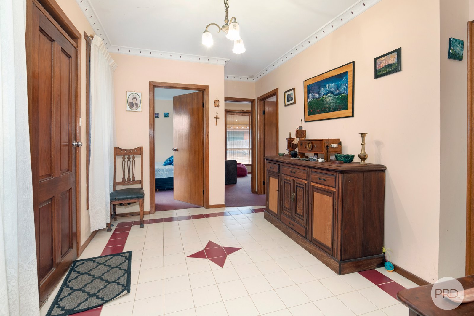 3 Raymond Crescent BROWN HILL 5