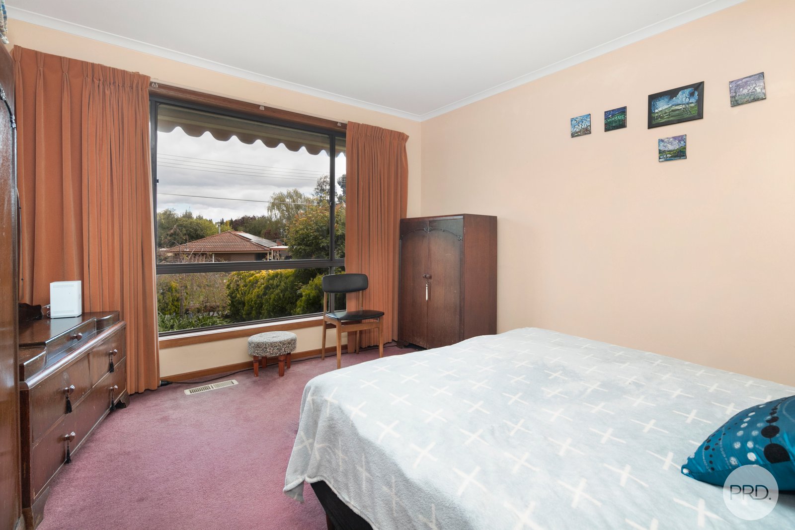 3 Raymond Crescent BROWN HILL 9