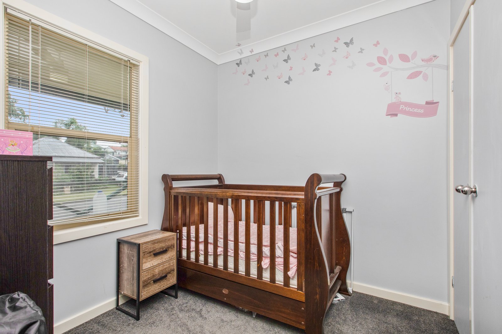 3 Raymond Street TELARAH 9