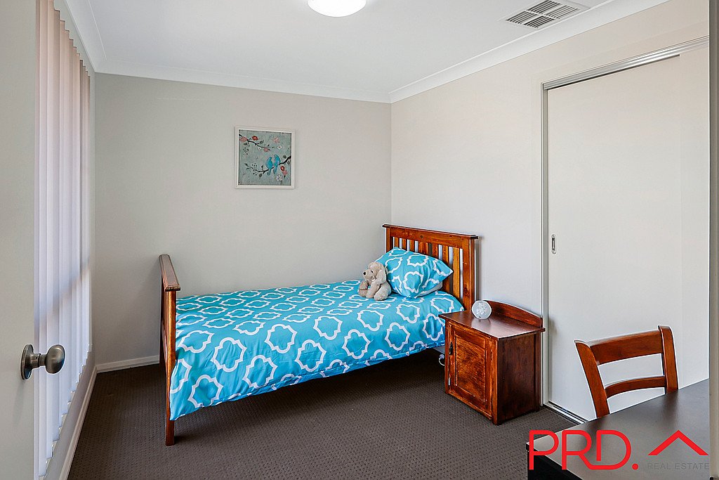 3 Red Cedar Cove TAMWORTH 8