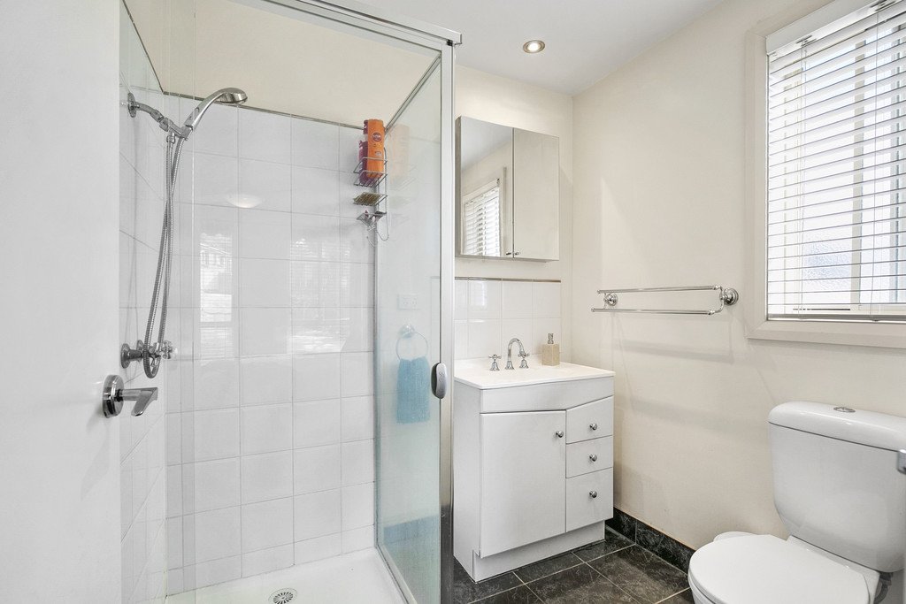 3 Redwood Court MOUNT HELEN 15