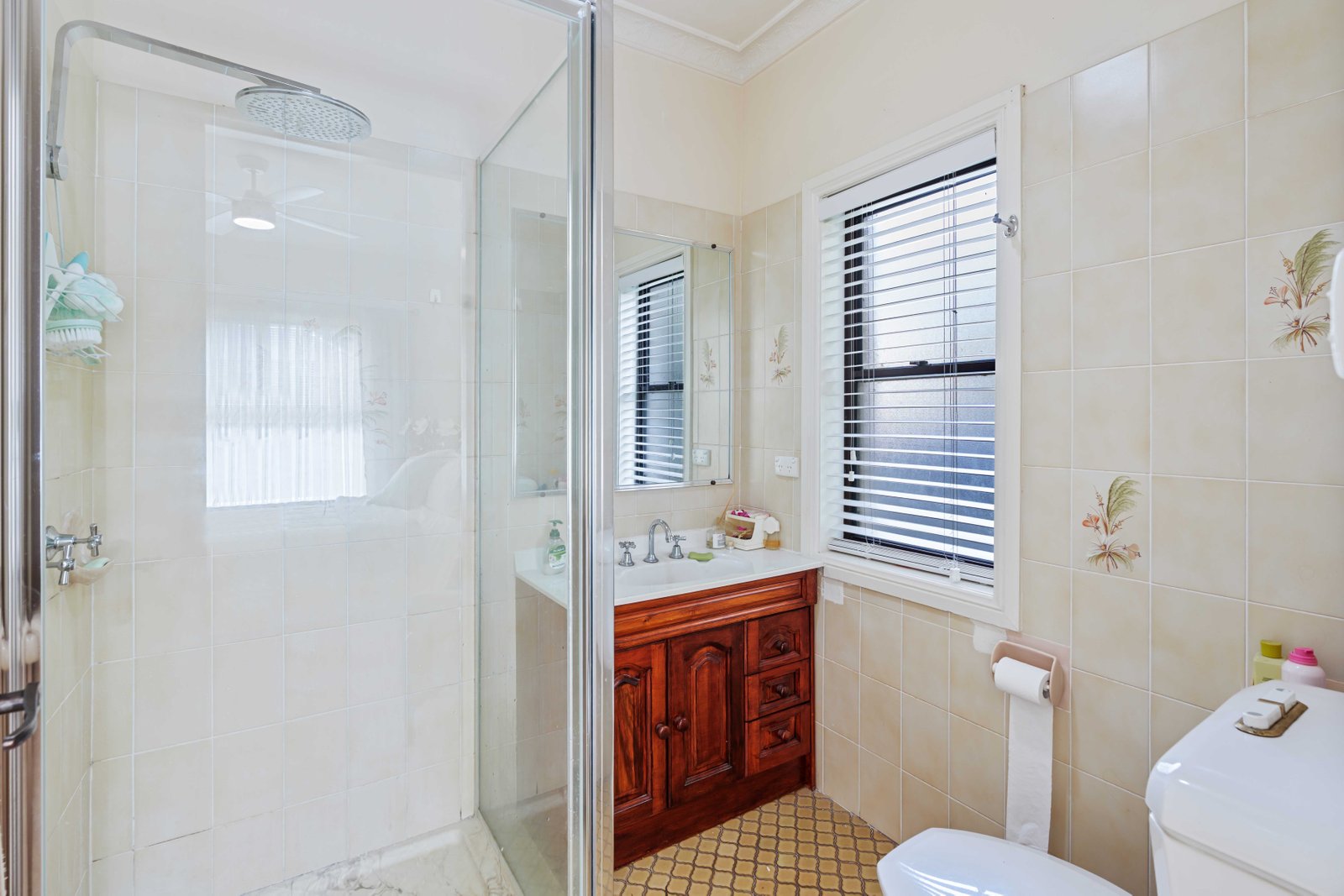 3 Regency Place ORANGE 18