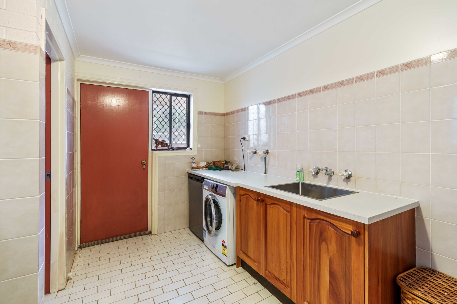 3 Regency Place ORANGE 21