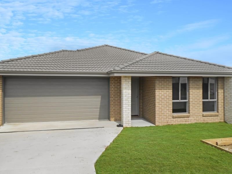 3 Reginald Drive TAMWORTH 1