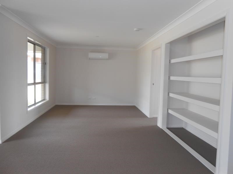 3 Reginald Drive TAMWORTH 4