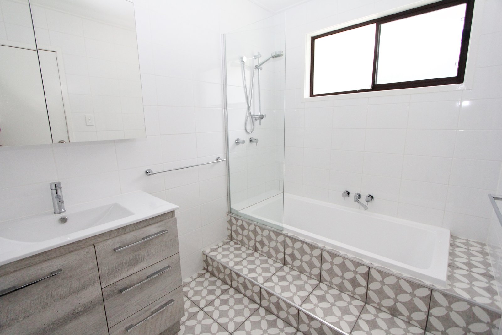 3 Roba Place ASHMORE 11