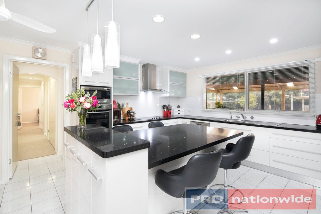 3 Robyn Place DELACOMBE 6