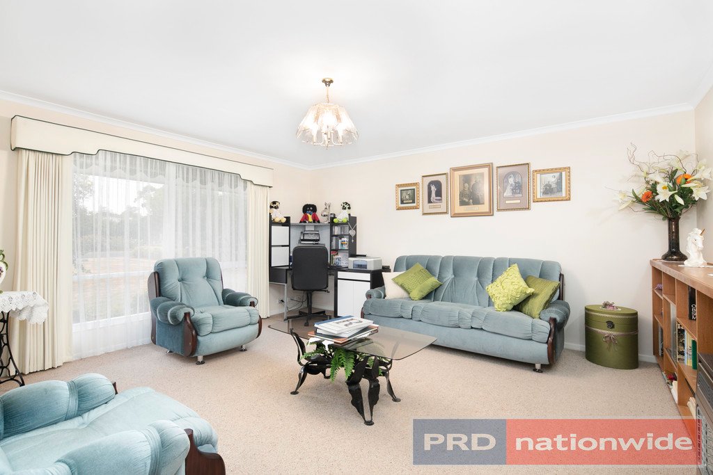 3 Robyn Place DELACOMBE 8
