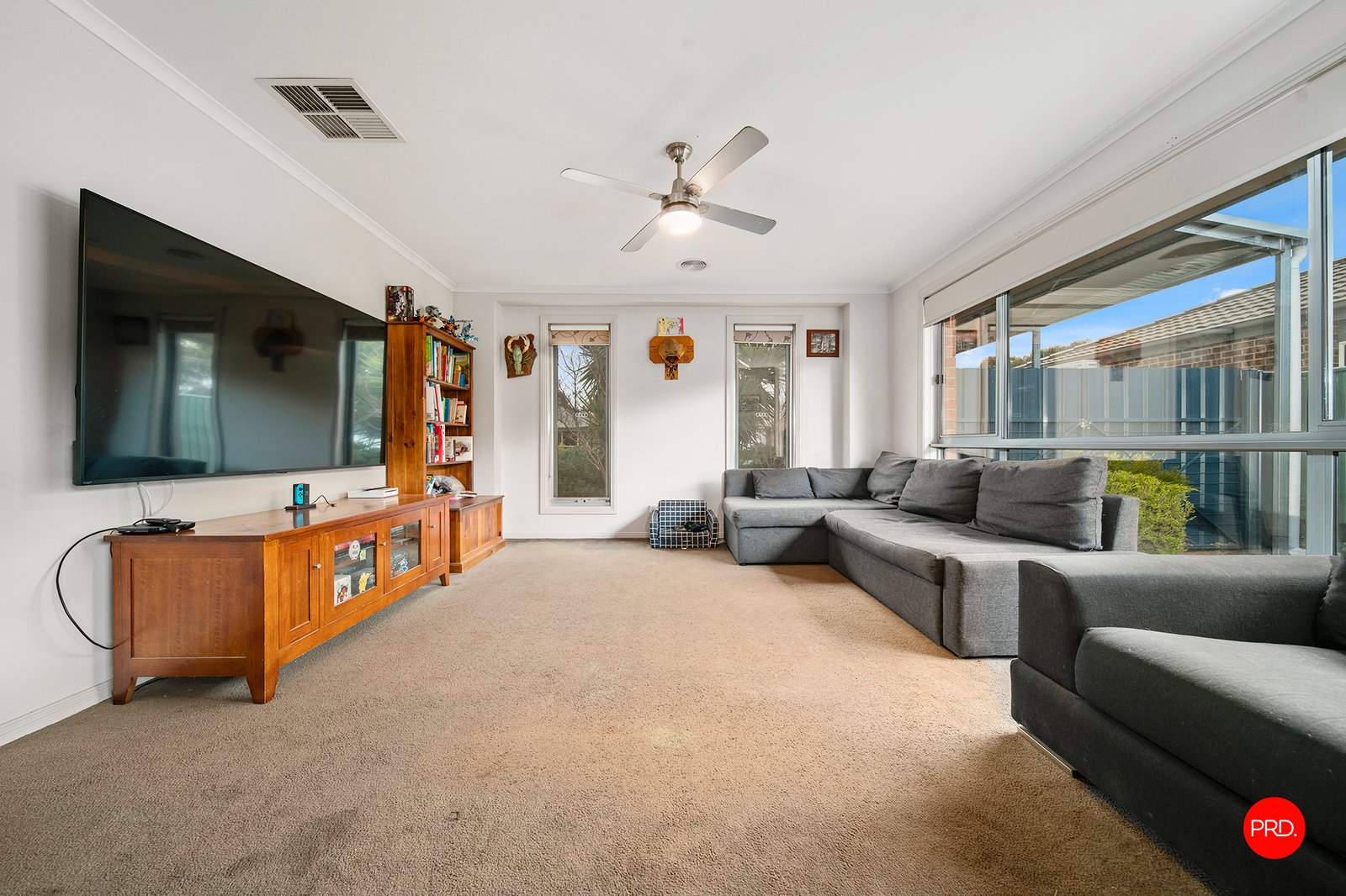3 Rosea Court ASCOT 2