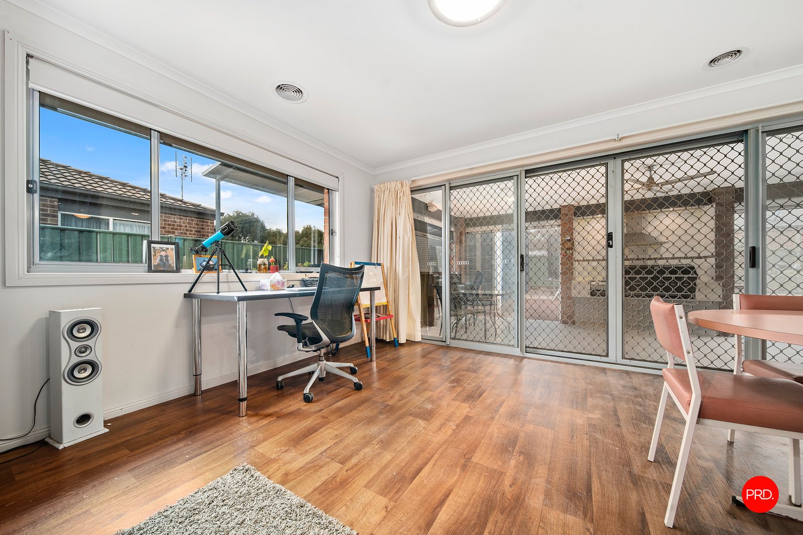 3 Rosea Court ASCOT 6