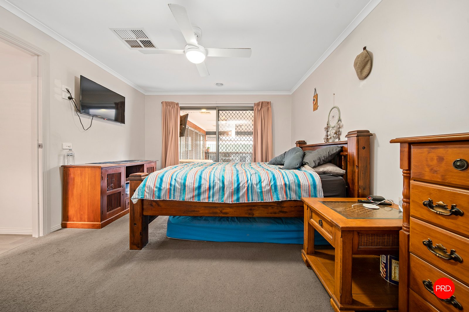 3 Rosea Court ASCOT 7