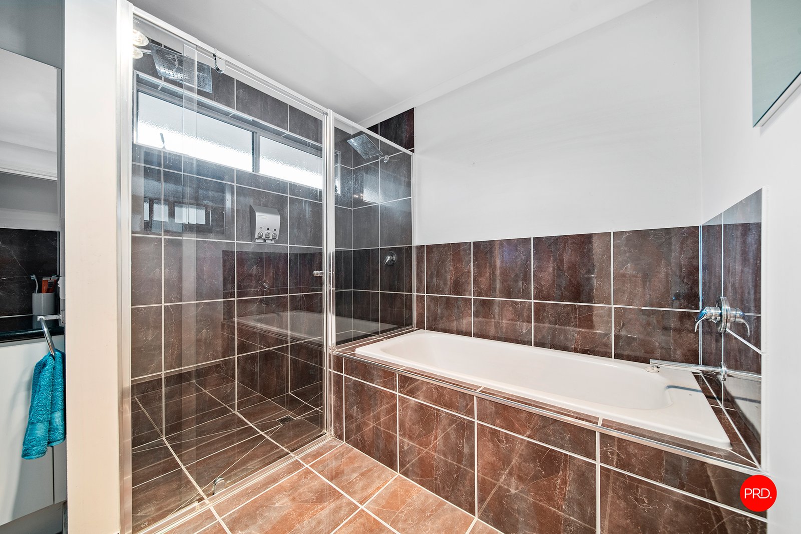 3 Rosea Court ASCOT 12