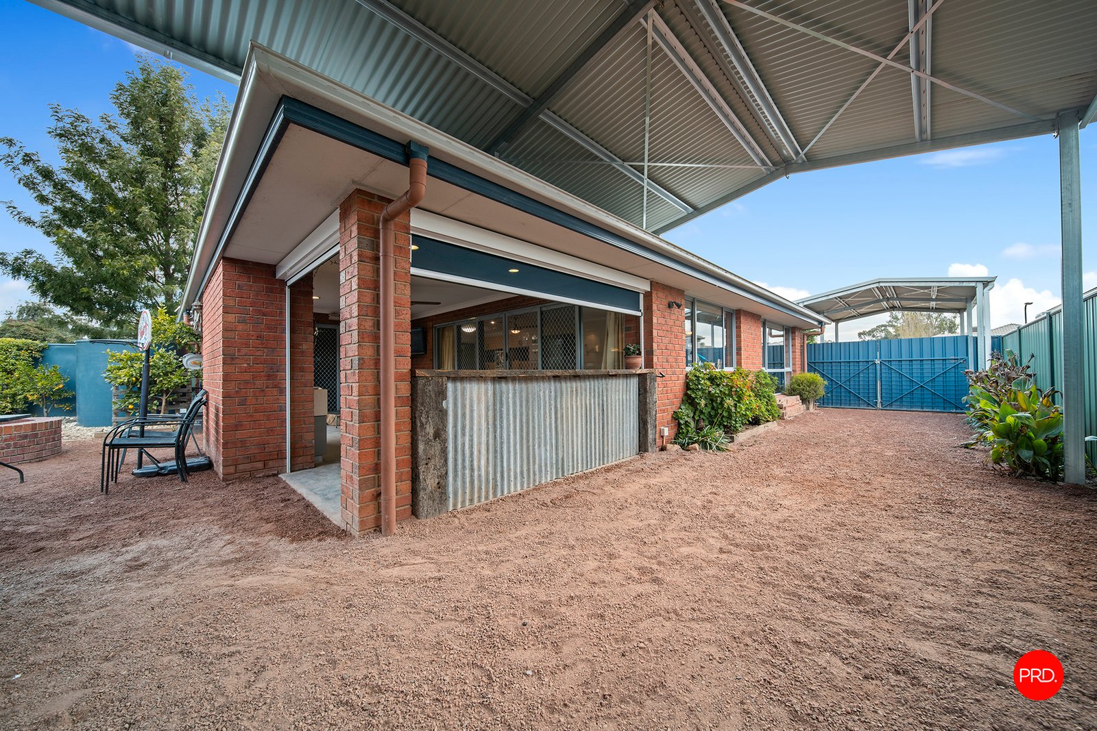 3 Rosea Court ASCOT 16