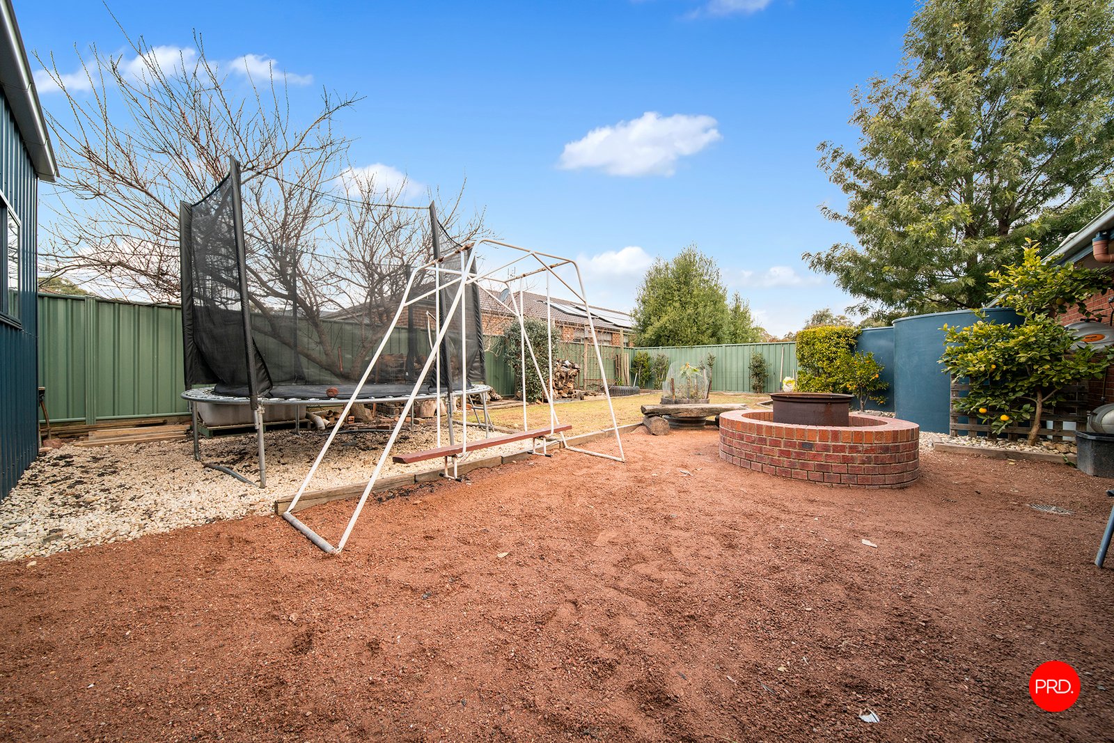 3 Rosea Court ASCOT 17