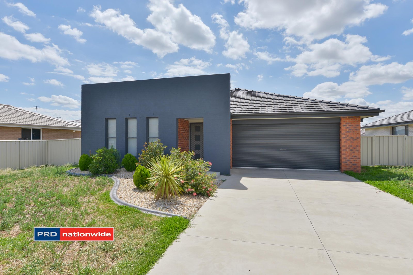 3 Rosehill Place TAMWORTH 2