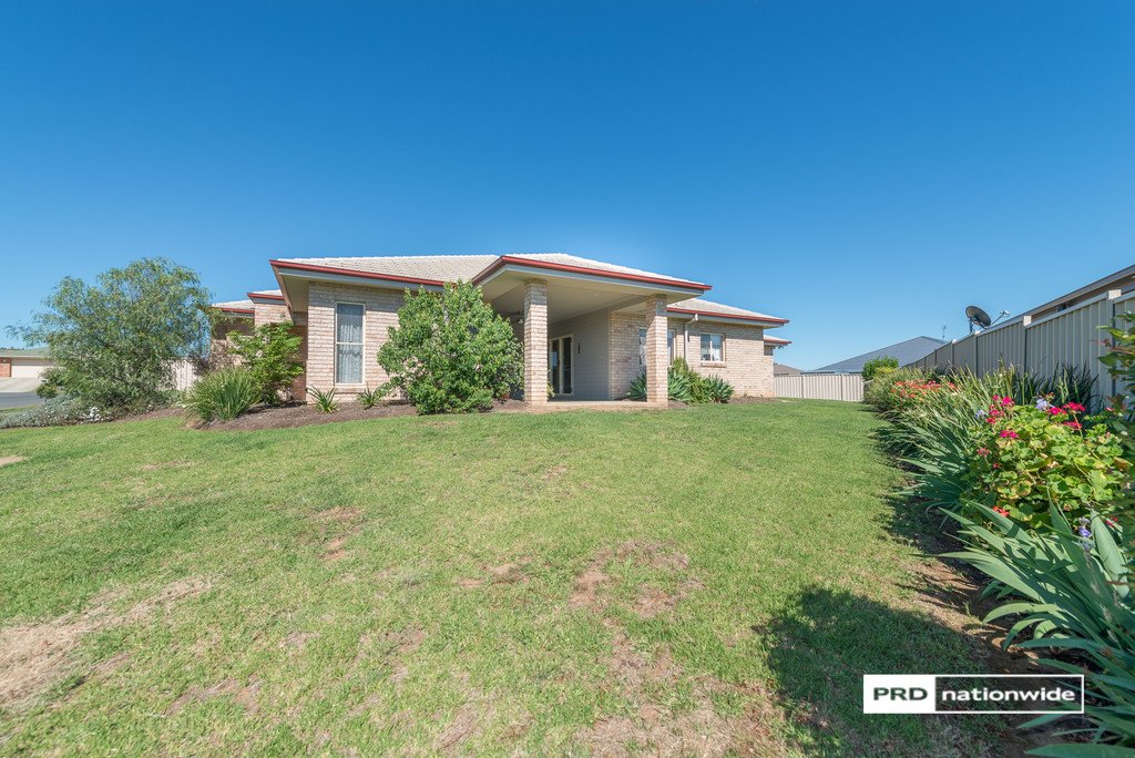 3 Rosella Avenue TAMWORTH 16