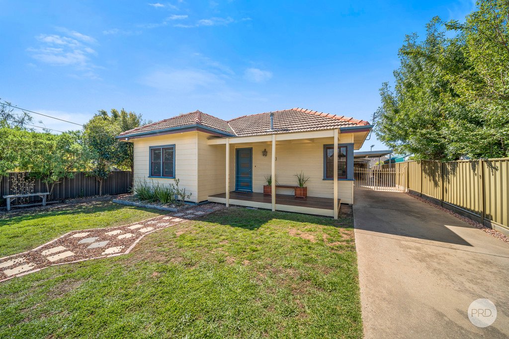 3 Rosemont Crescent KENNINGTON 2