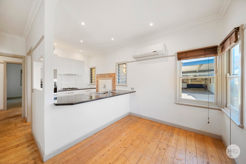 3 Rosemont Crescent KENNINGTON 3