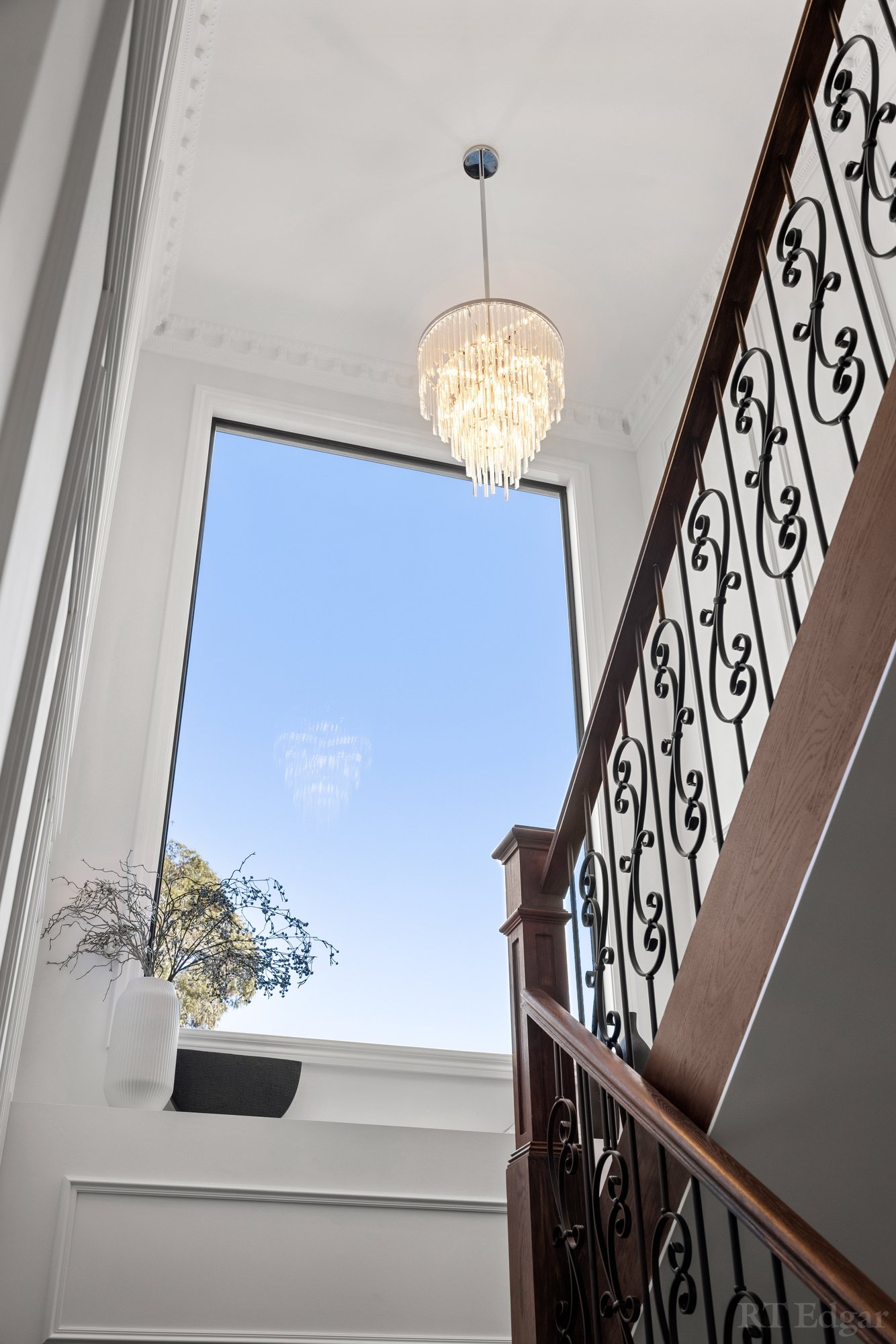 Real Estate and Property in 3 Roslyn Street, Burwood, VIC