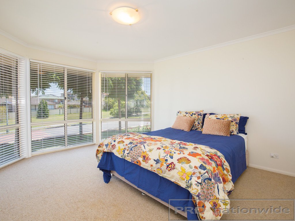 3 Rothbury Terrace THORNTON 2