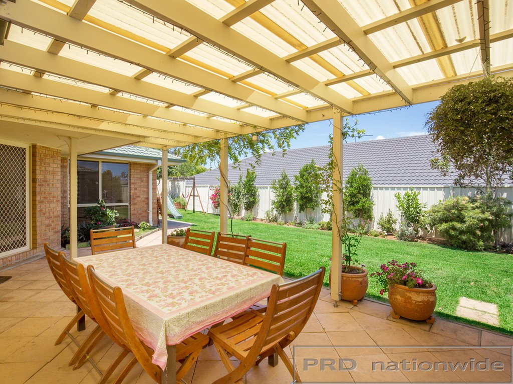 3 Rothbury Terrace THORNTON 21