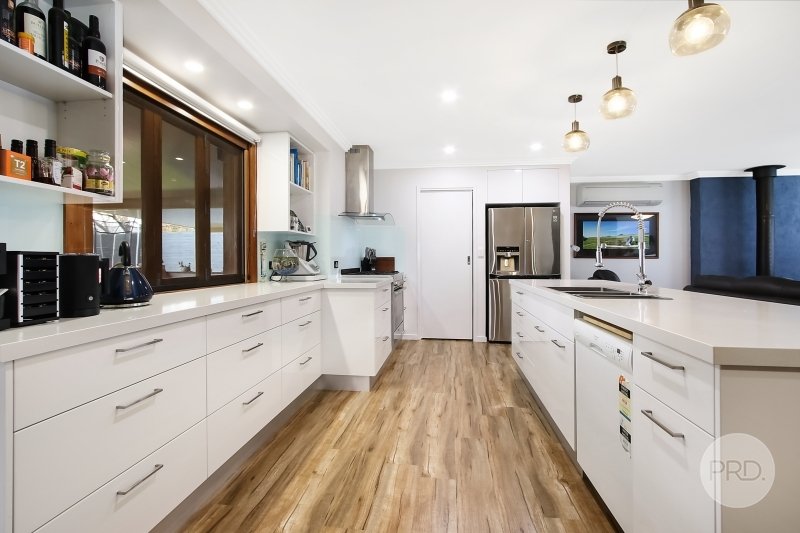 3 Rowen Court LAVINGTON 2