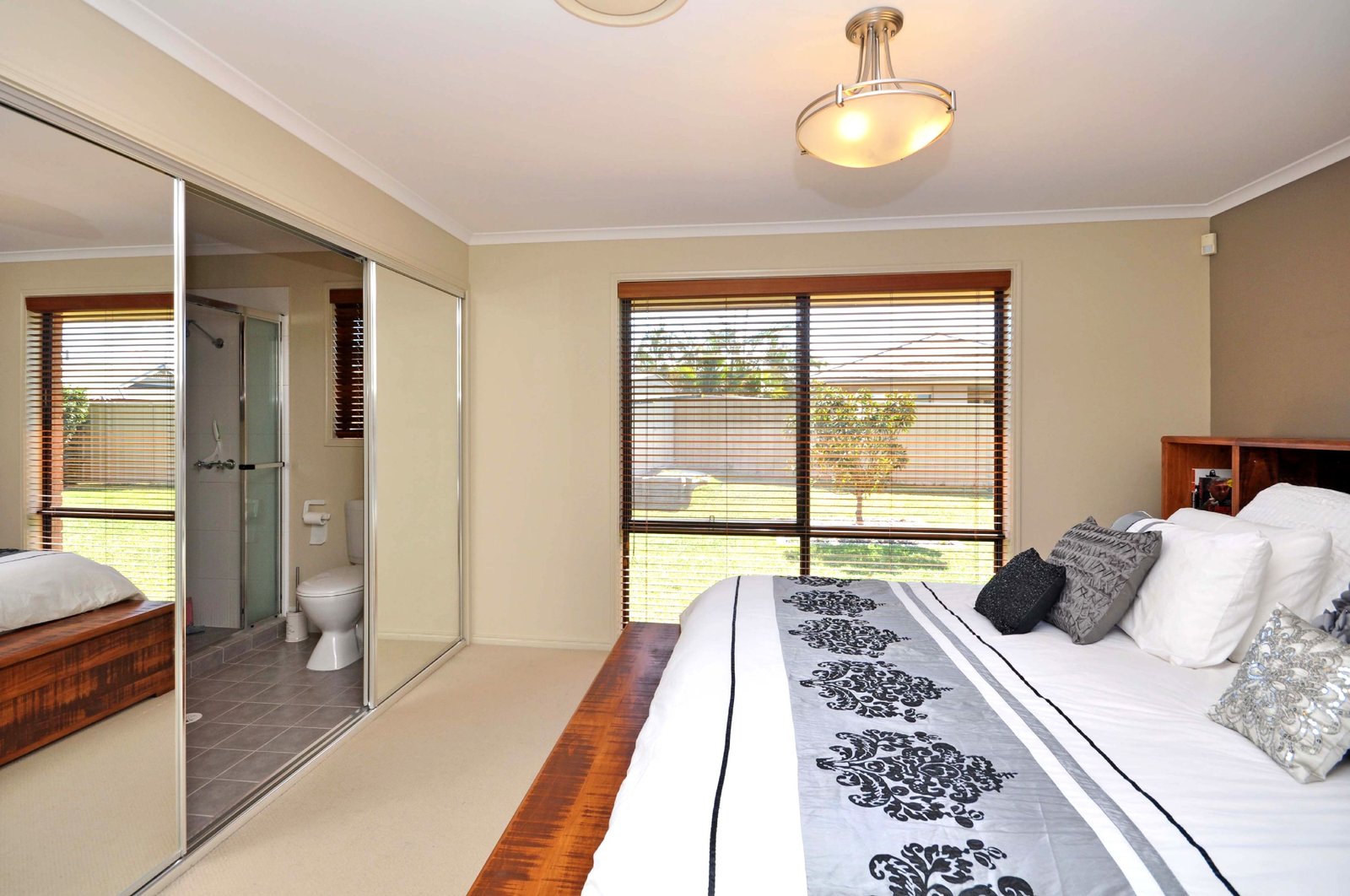 3 Ruby Road RUTHERFORD 9