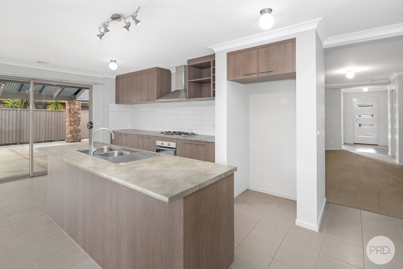 3 Rundell Place ALFREDTON 2