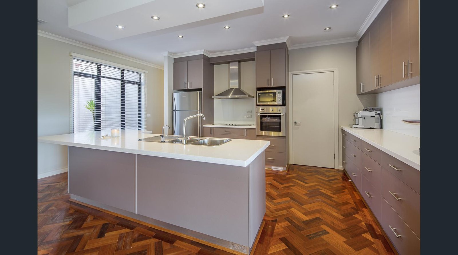3 Ryder Court CANADIAN 2