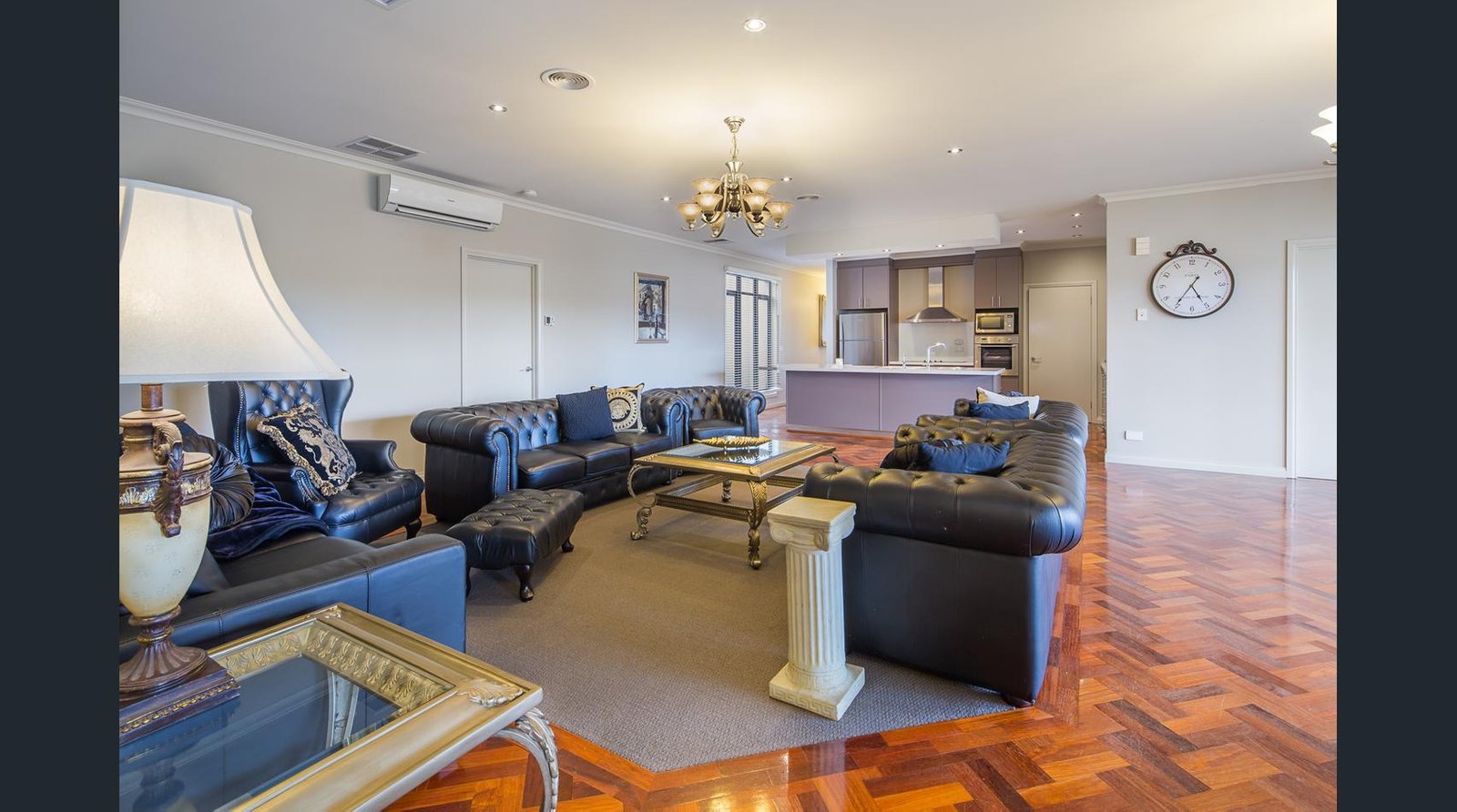 3 Ryder Court CANADIAN 8