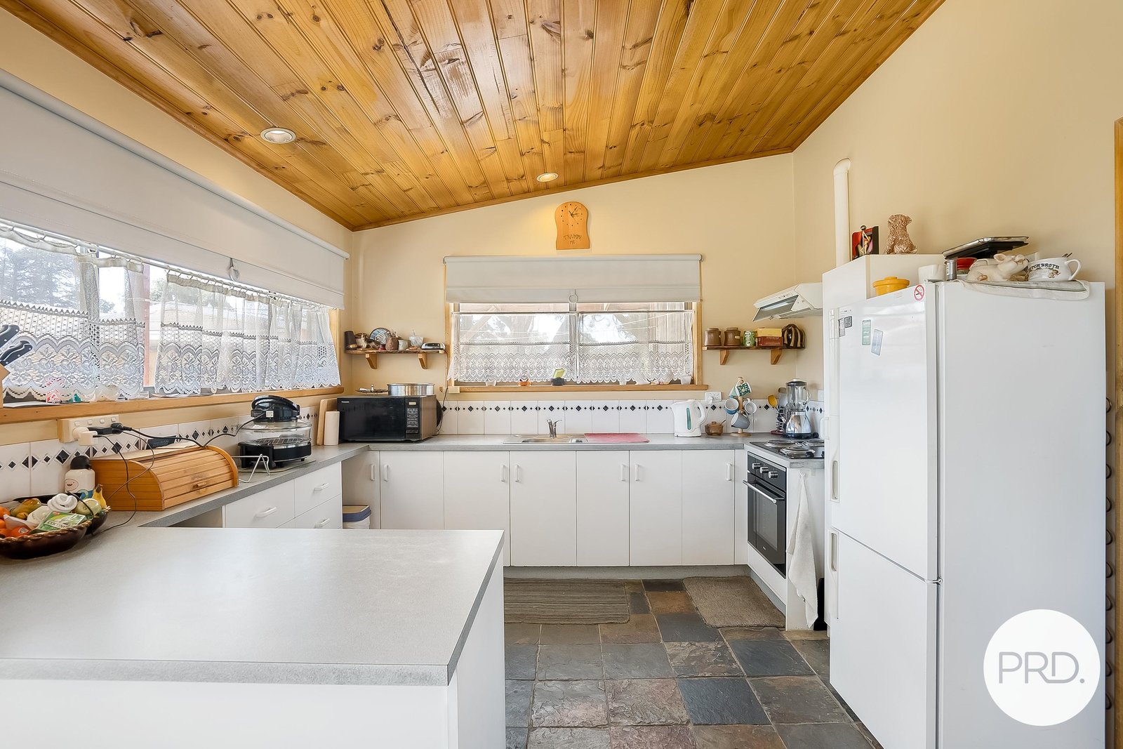 3 Sadler Place SOUTH ARM 15