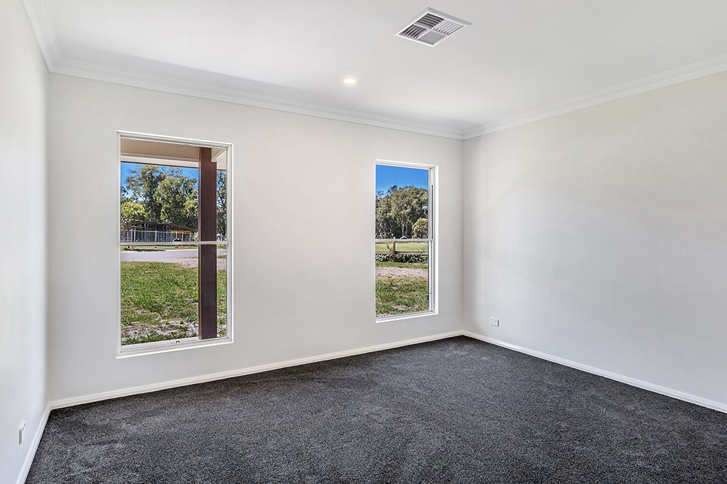 3 Samurai Grove ONE MILE 12