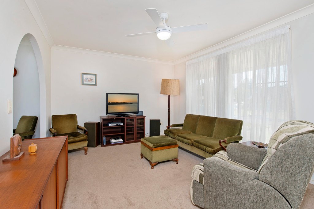 3 Sandpiper Close LAKEWOOD 2