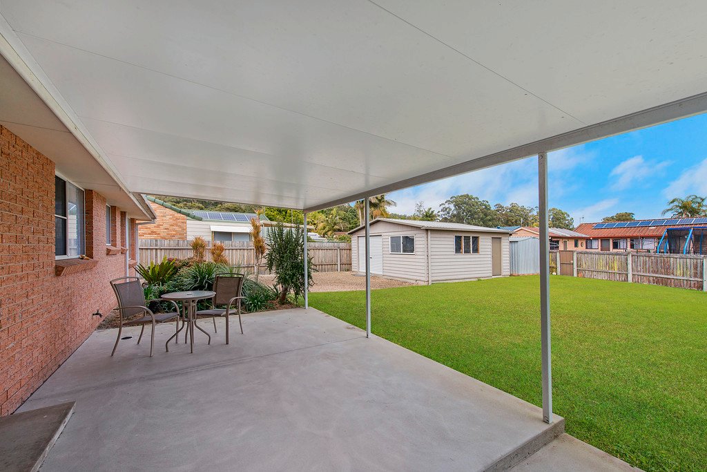 3 Sandpiper Close LAKEWOOD 8