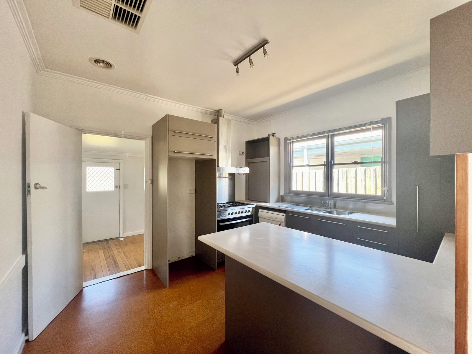 Gallery: 3 Sargeant Street