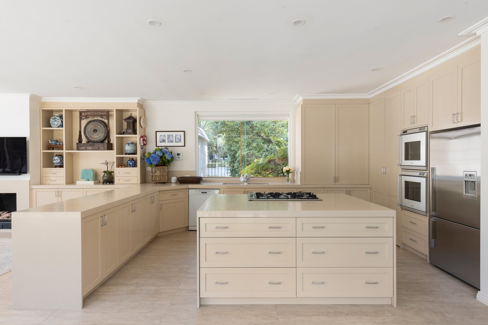 Real Estate and Property in 3 Scotsburn Grove, Toorak, VIC