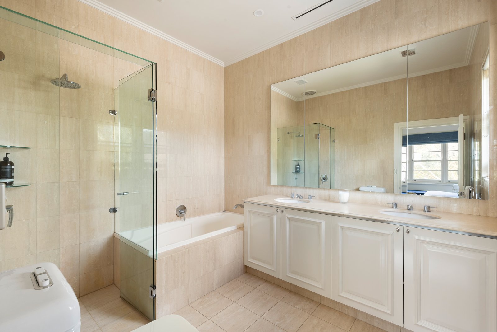 Real Estate and Property in 3 Scotsburn Grove, Toorak, VIC