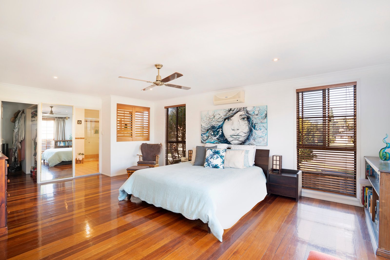 3 Seaview Parade ELANORA 5