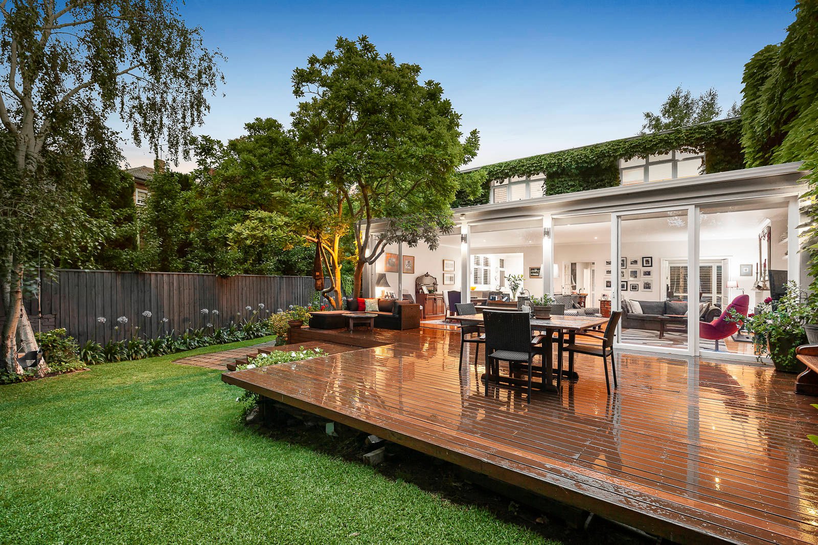 Real Estate and Property in 3 Selwyn Court, Toorak, VIC